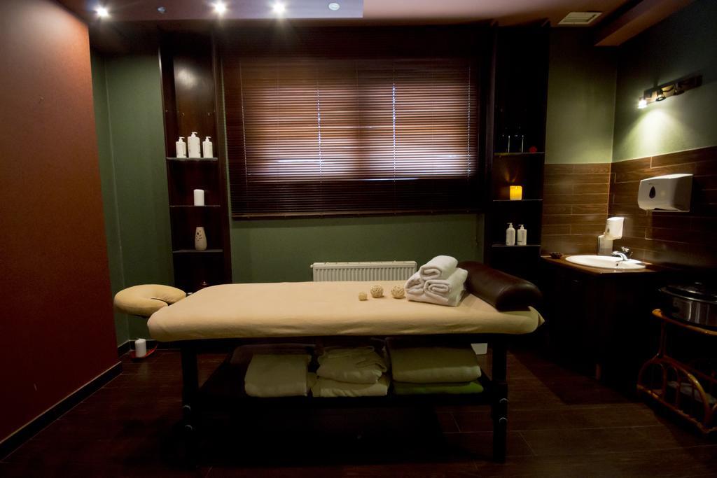 Hotel Novum & Spa نيبووميتسا المظهر الخارجي الصورة