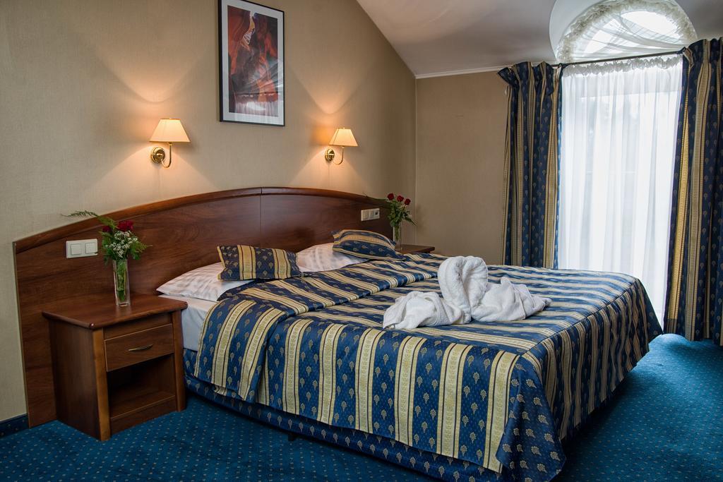 Hotel Novum & Spa نيبووميتسا المظهر الخارجي الصورة